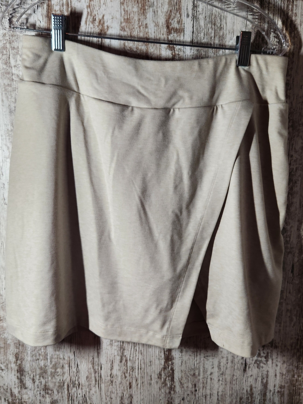 Jockey EverActive Wrap Front Athletic Skort Beige Oatmeal Tan Gym Running Large